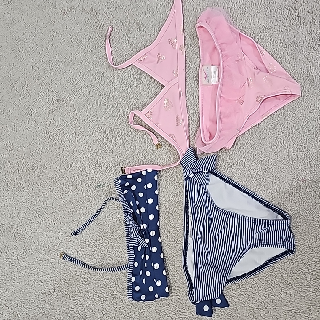 2 Bikini Bathing Suits
